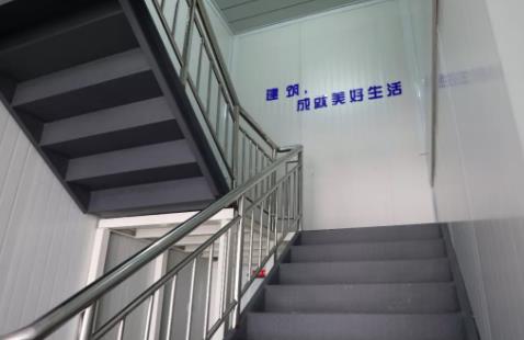 濟南歷城區荷花路建筑工地臨時住人移動板房 濟南歷城區荷花路建筑工地臨時住人移動板房